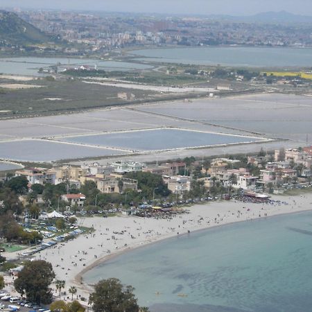 Lewis Rooms Poetto Beach Кальяри Экстерьер фото
