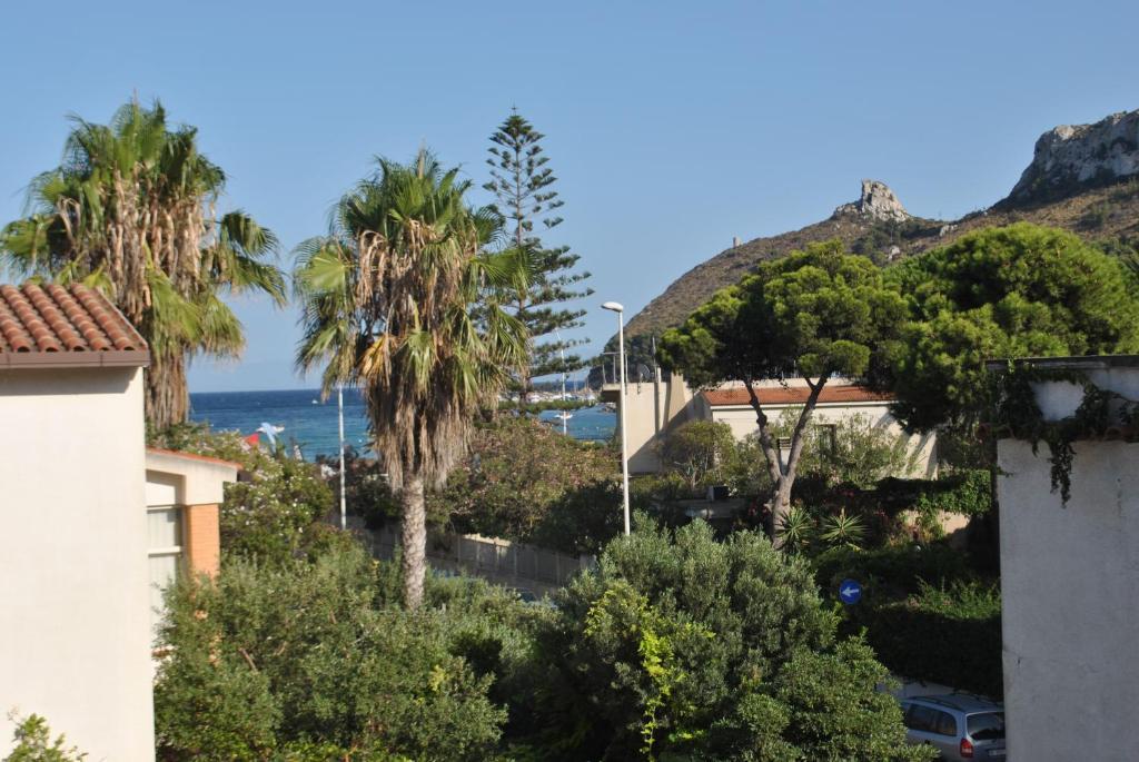 Lewis Rooms Poetto Beach Кальяри Экстерьер фото
